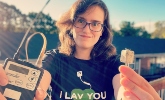 A Bubblebee audiotartozékok segítenek Lauren Banjonak